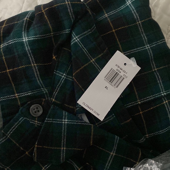 Plaid Flannel Classic Shirt for Women | Old Navy - Picture 2 of 2